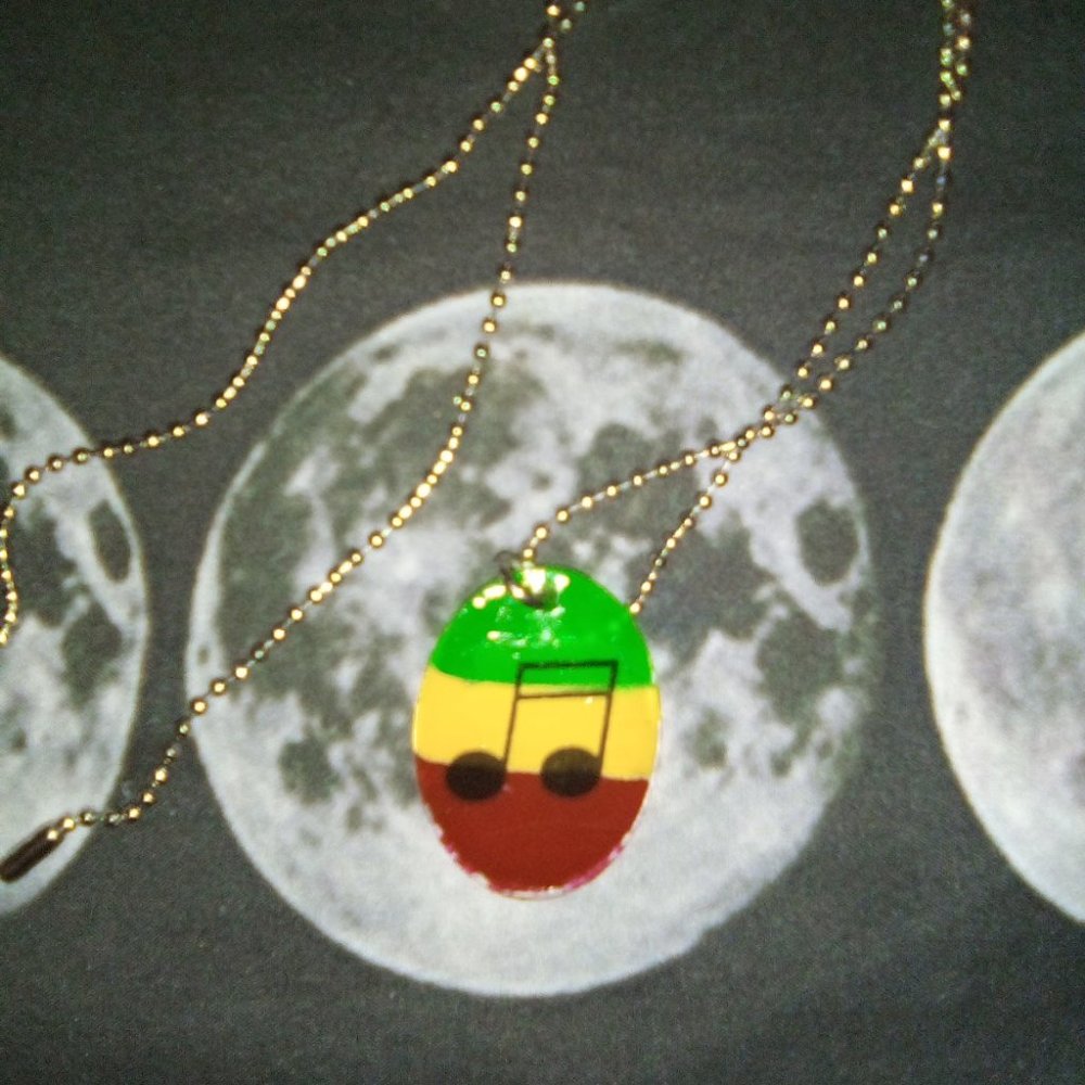 4/ $10 rasta colors w/ music note